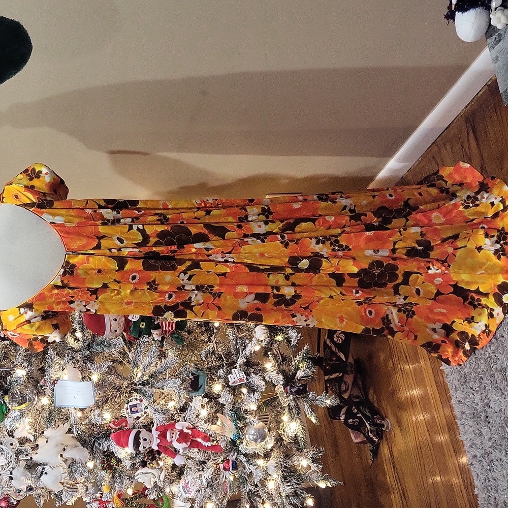 Vintage Handmade Polynesian Bazaar Dress - Picture 5 of 12
